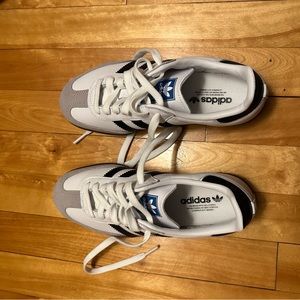 Adidas sambas